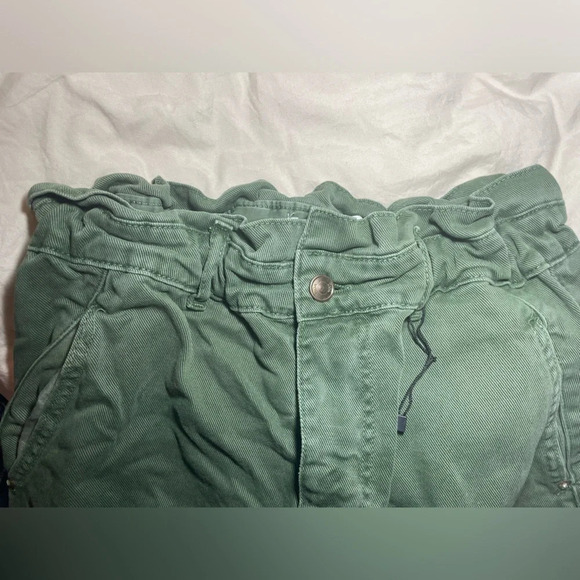 Zara Women’s Paperbag Baggy Carrot Angle Rigid Green Pants size 6 NWOT - Picture 7 of 7